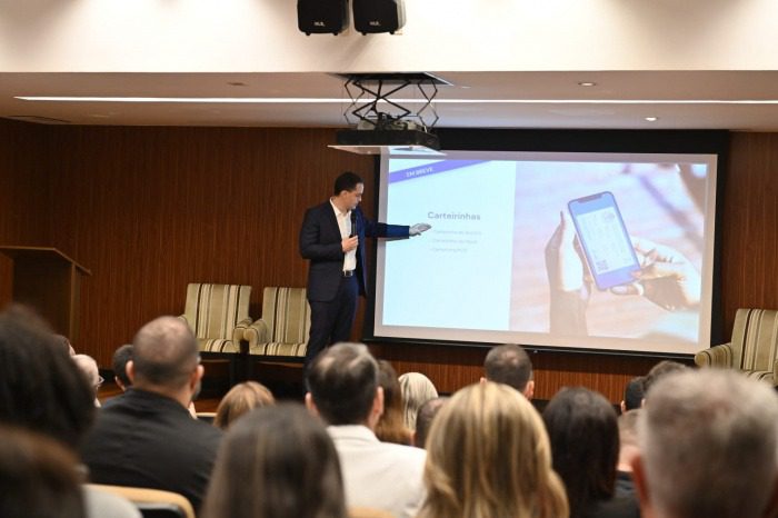 Vitória é destaque no Fórum de Cidades Digitais e Inteligentes com prêmio