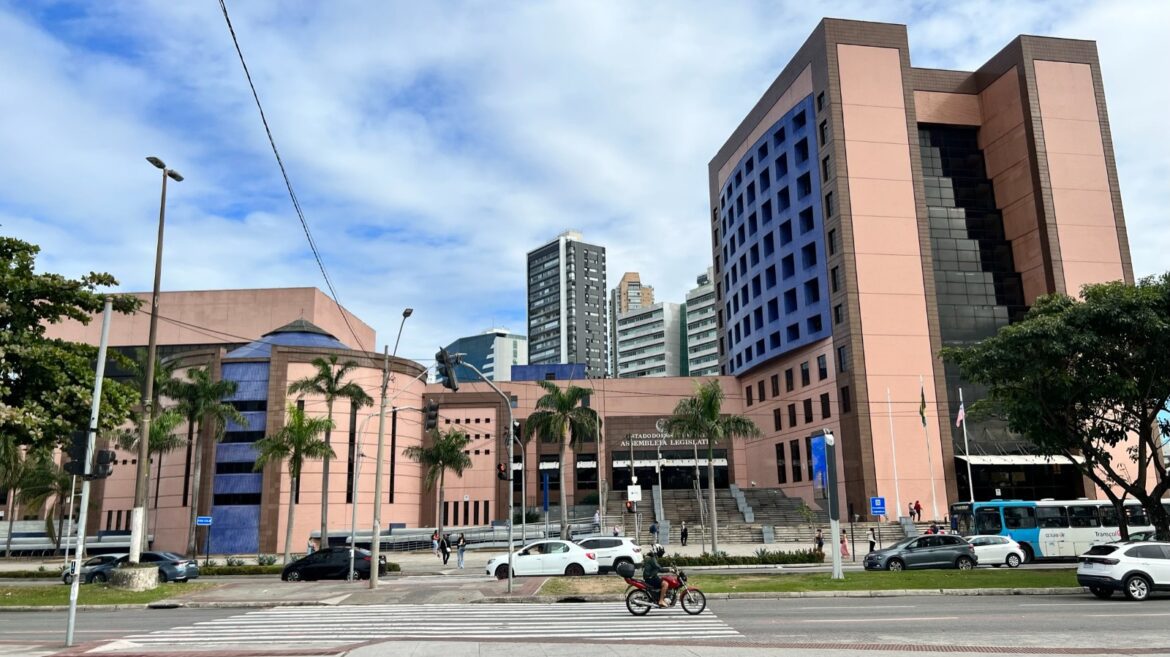 Deputado Callegari (PL) chama aumento do ICMS de ato selvagem contra o empreendedor e o trabalhador capixaba
