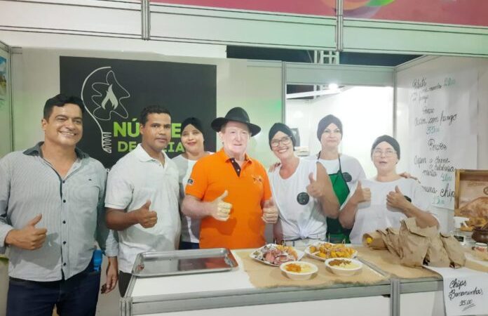 Empreendedoras venecianas participam da Feira Cores e Sabores em Ecoporanga como parte do Núcleo Mulheres