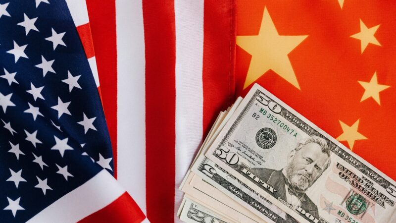 EUA e China decidem aceitar trégua de 90 dias na guerra de tarifas