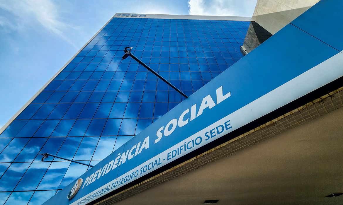 INSS inicia devolução de descontos indevidos segunda-feira (26/05)