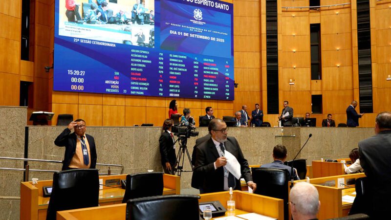 Deputados aprovam projetos sobre medicamentos, cerol, detentos e patrimônio cultural