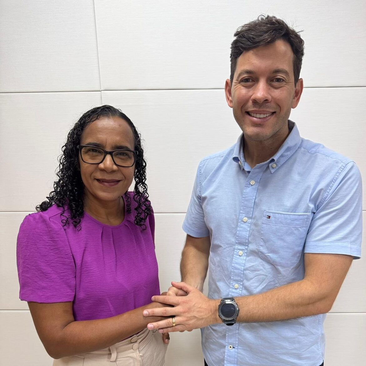 PSDB apresenta vice-prefeita de São Mateus como pré-candidata à Câmara dos Deputados