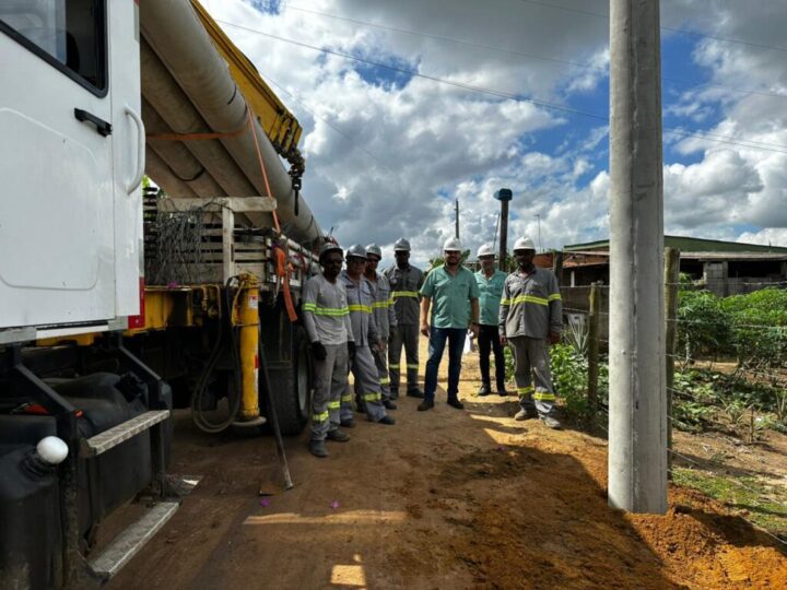 Prefeitura amplia iluminação pública com LED na comunidade de Rio do Norte, interior de Linhares