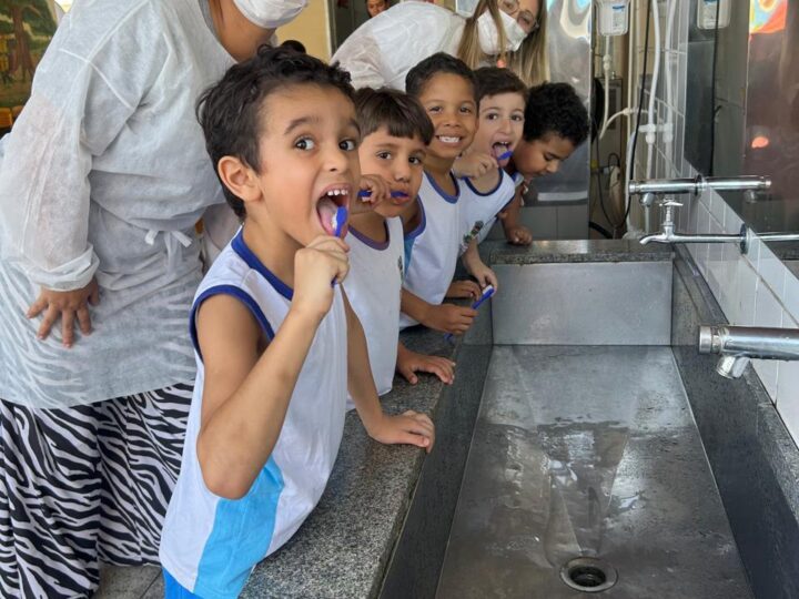 Linhares realiza ação de saúde bucal em 23 escolas da rede municipal nesta sexta (20)