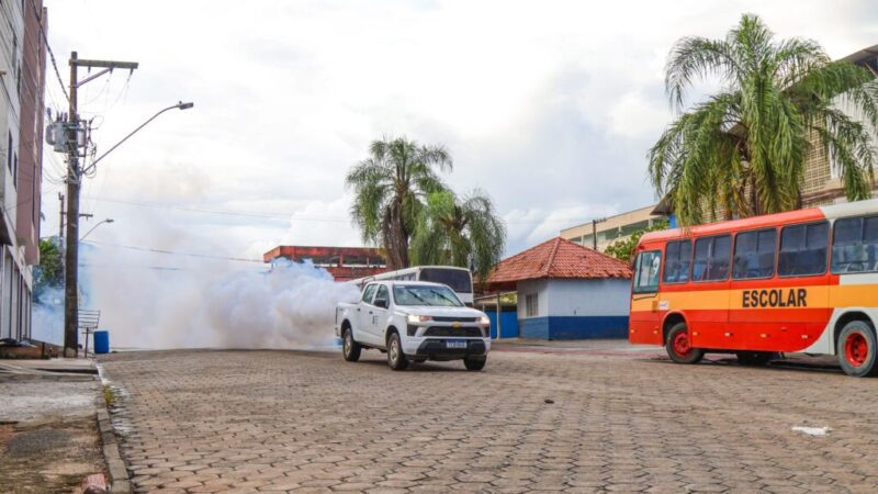 Carro fumacê percorre regiões de Linhares ao longo desta semana