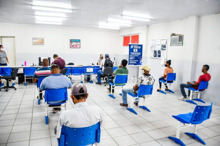 Sine de Linhares abre semana com 311 vagas de emprego nesta segunda-feira de maio