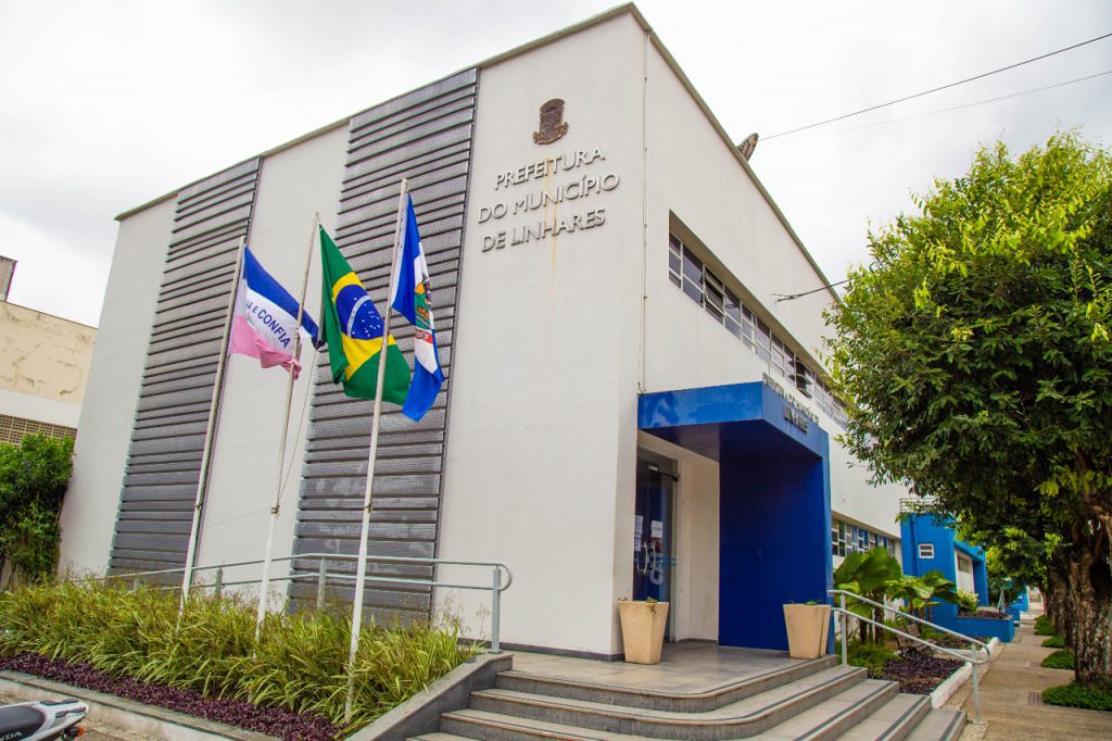 Prefeitura de Linhares terá expediente especial nesta segunda (29) por jogo do Brasil na Copa