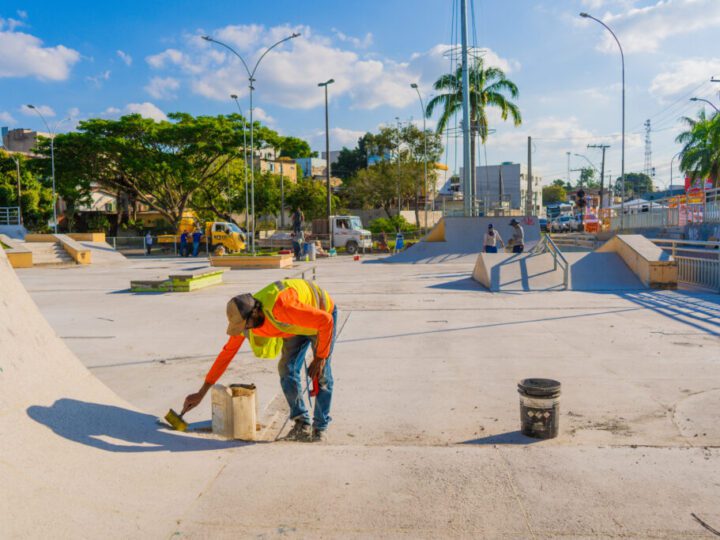 Manutenção na pista de skate da Linha Verde garante mais segurança aos usuários