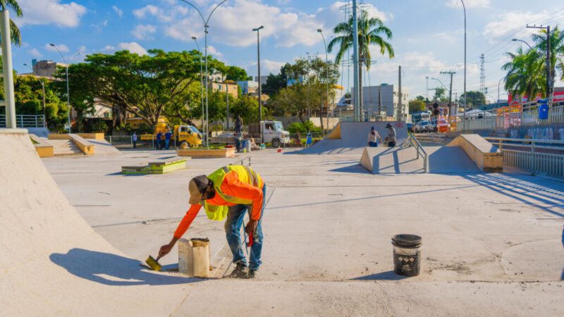 Manutenção na pista de skate da Linha Verde garante mais segurança aos usuários