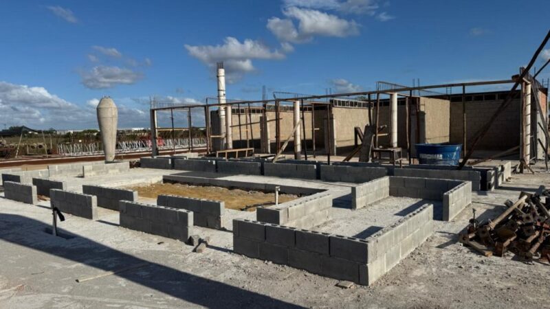 Obras da nova Rodoviária de Linhares avançam com construção de quiosques e novo acesso