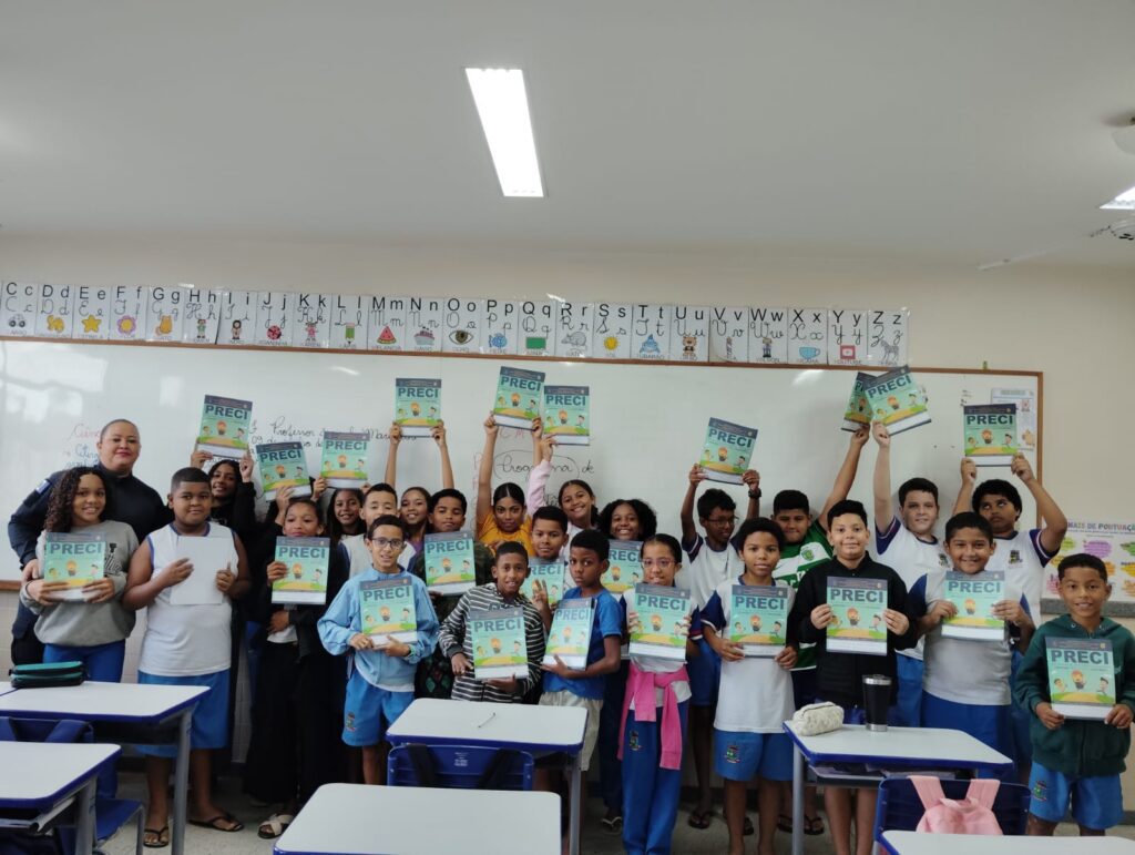 Linhares forma cerca de 250 alunos da rede municipal pelo PRECI nesta quinta-feira