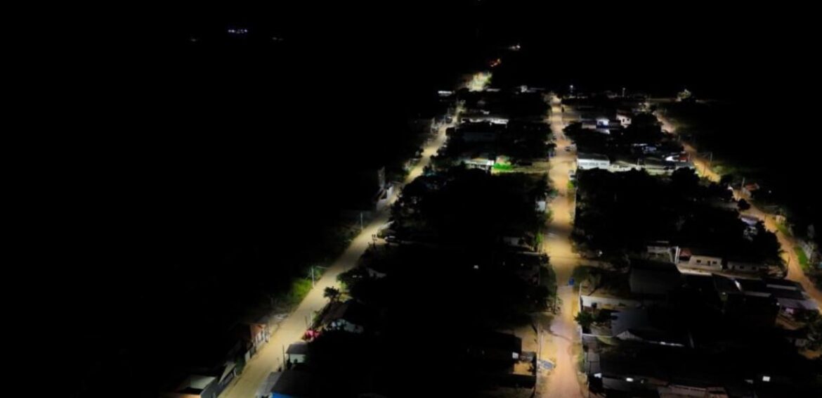 Prefeitura leva melhorias na iluminação pública a mais pontos da cidade