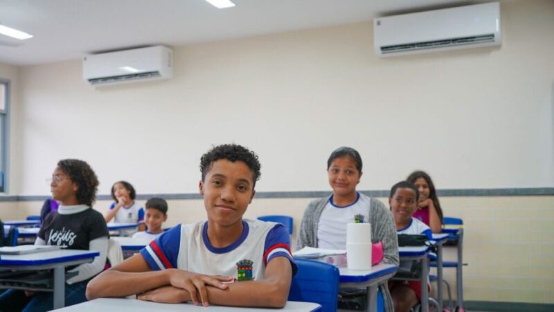 Linhares amplia climatização e já atende 33 escolas municipais; outras 10 passam por adequações