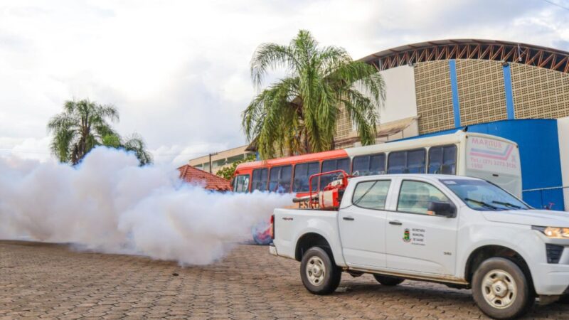 Nove regiões de Linhares recebem reforço no combate ao mosquito com carro fumacê