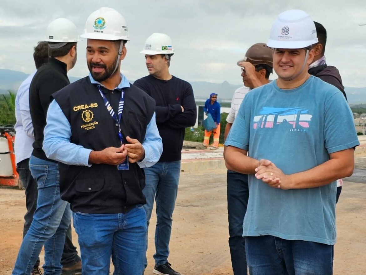 Presidente da Coinfra vistoria Obra do Viaduto de Carapina e anuncia entrega em breve