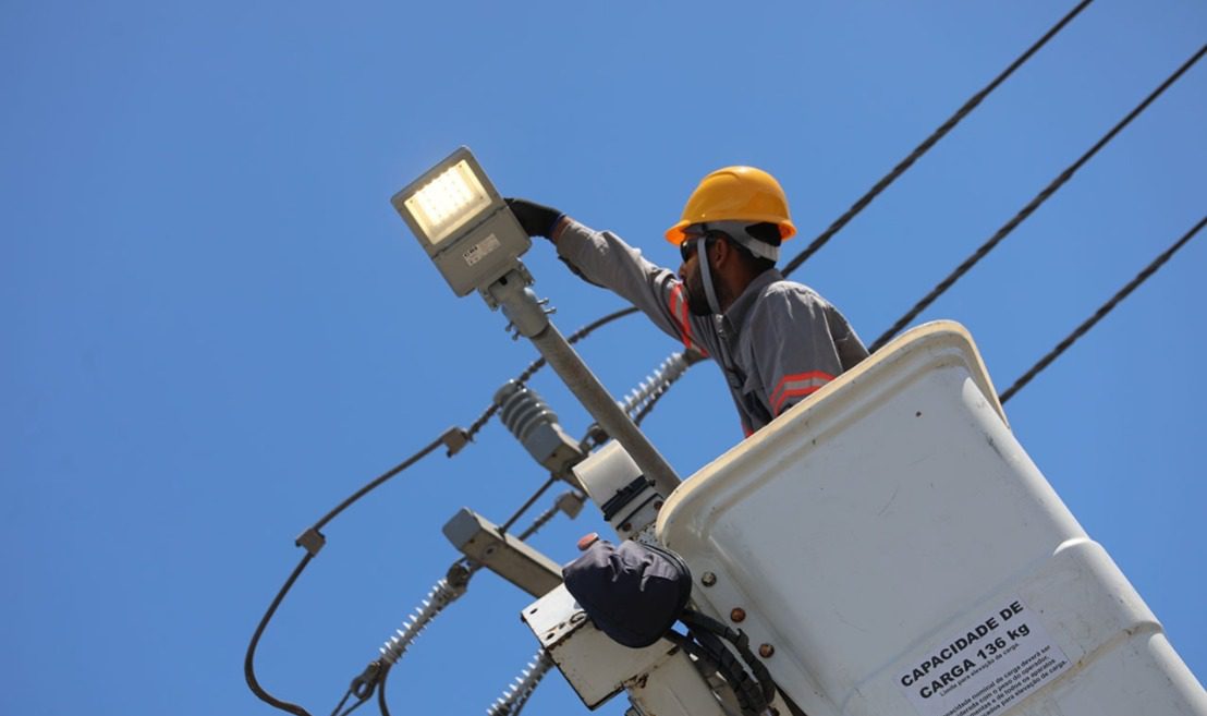 Desafio em Cariacica: Prefeitura instala 37 mil lâmpadas de LED mas furtos de energia continuam ocorrendo