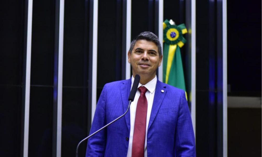 Deputado Messias Donato: Compromisso com a População Traduzido em 10 Projetos de Lei Protocolados