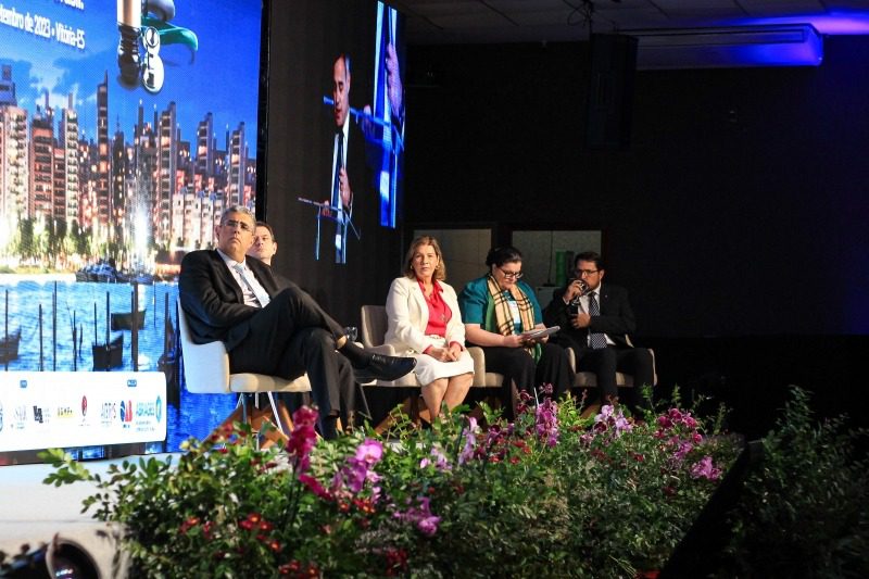 Encontro 10º Comedjus: Mais de 500 Representantes das Áreas Médica e Jurídica se Reúnem em Vitória