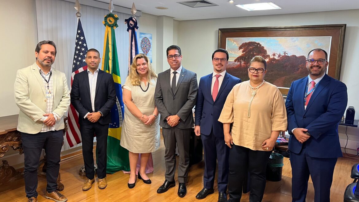 Representantes do Consulado Americano fortalecem laços com o Espírito Santo