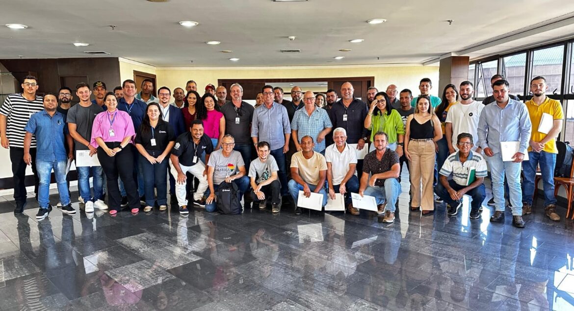 Técnicos são Preparados no Projeto Arranjos Produtivos para Compartilhar Conhecimento com Produtores