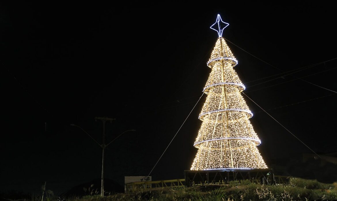 Pontos de Decoração Natalina em Cariacica: Prepare-se para o Natal Luz 2023