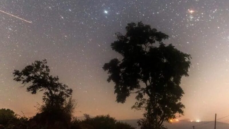 Chuva de Meteoros Ilumina o Céu Brasileiro: Geminídas Brilham a 260 mil km/h