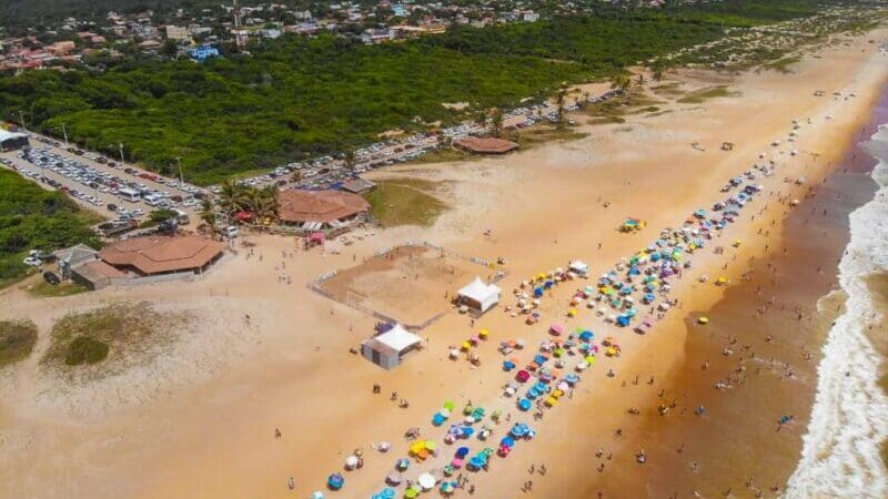 Prefeitura divulga programação de réveillon e verão nas praias de Linhares com mais de 80 atrações musicais