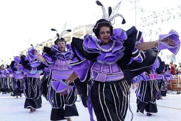 Escola de samba aposta em psicólogos para se preparar para desfile no ES