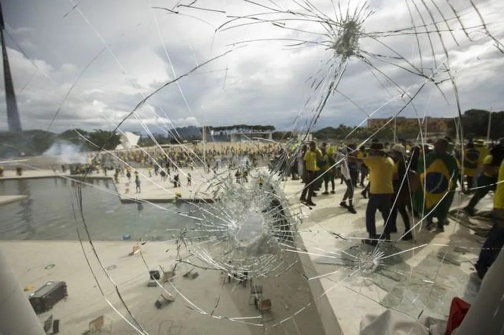 Um Ano Após o Caos! Capixabas em Brasília e as Marcas do Ataque Contra a Democracia.