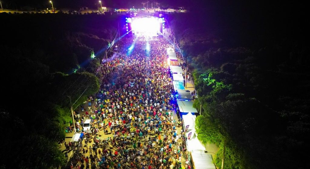 Carnaval nas Praias de Linhares Transcorre Sem Incidentes Graves Registrados