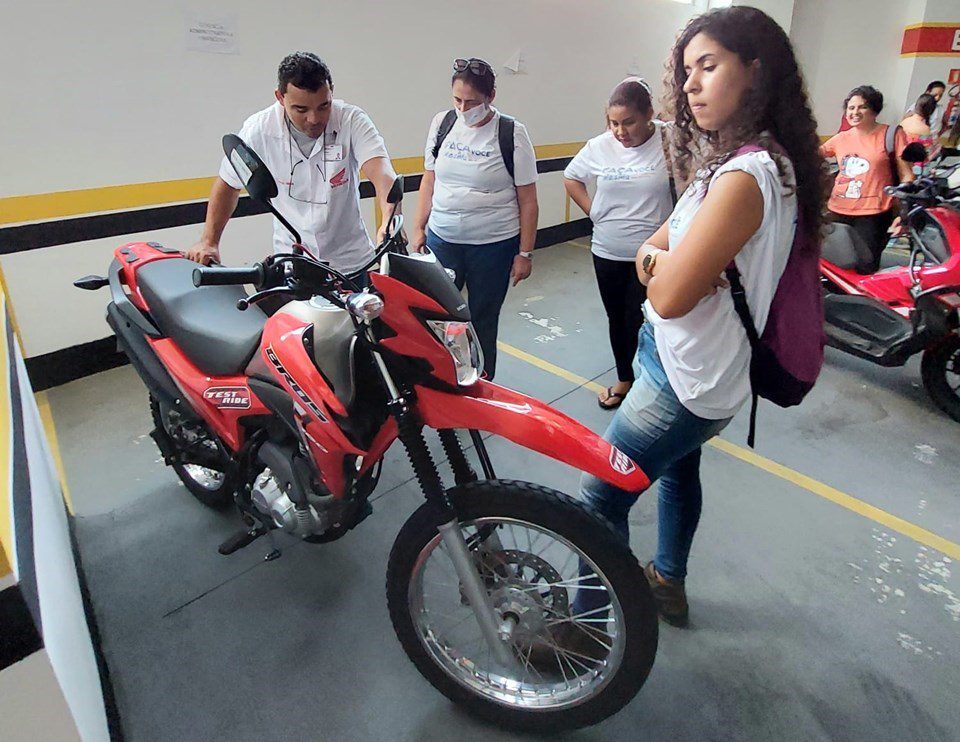 Detran|ES oferta Curso de Mecânica Básica para mulheres em Jaguaré