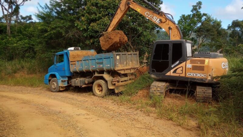 Prefeitura de Colatina realiza obras de recuperação em estradas rurais