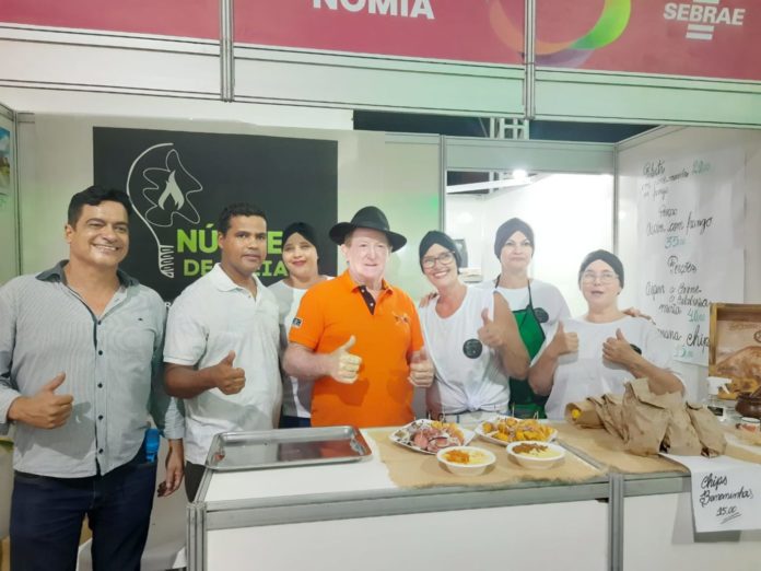 Empreendedoras venecianas participam da Feira Cores e Sabores em Ecoporanga como parte do Núcleo Mulheres