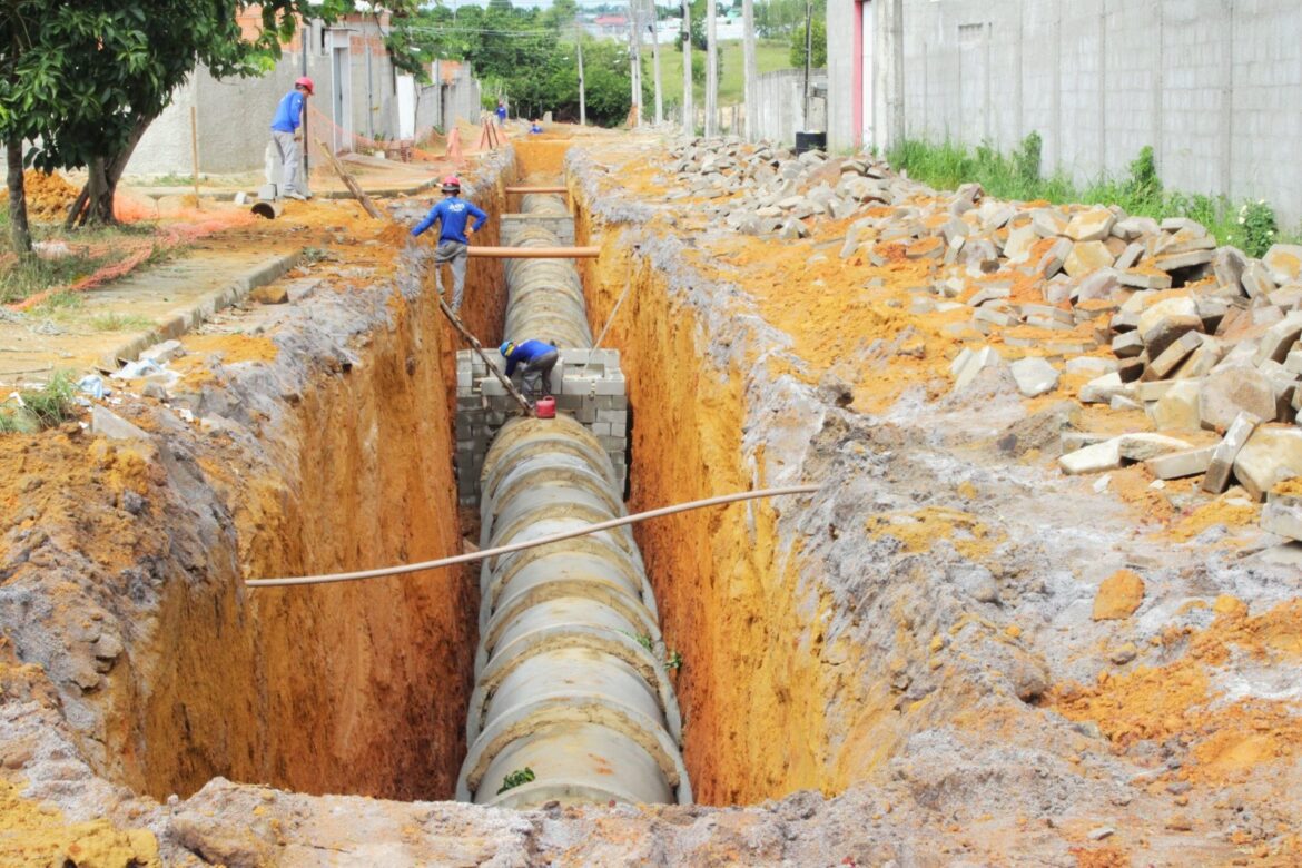 Obras de macrodrenagem nos bairros Seac e Irmã Tereza em Jaguaré avançam