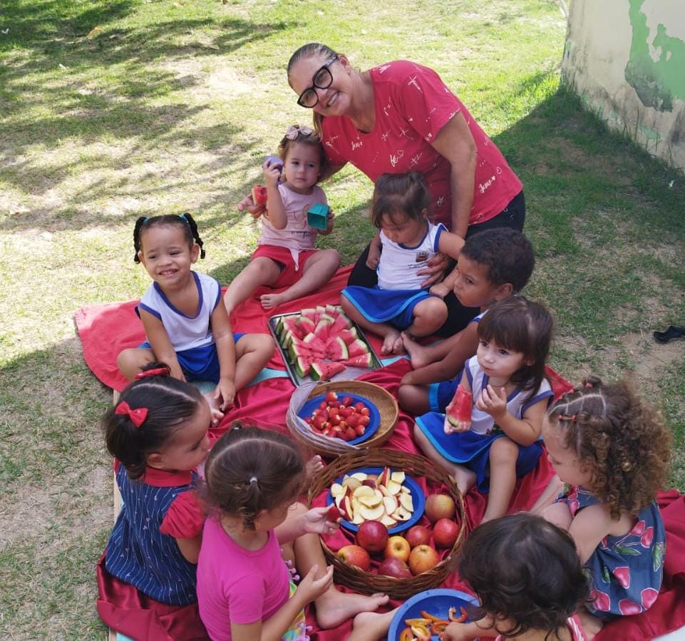 Escola do bairro Jardim Laguna desenvolve projeto sobre ‘As cores do meu mundo