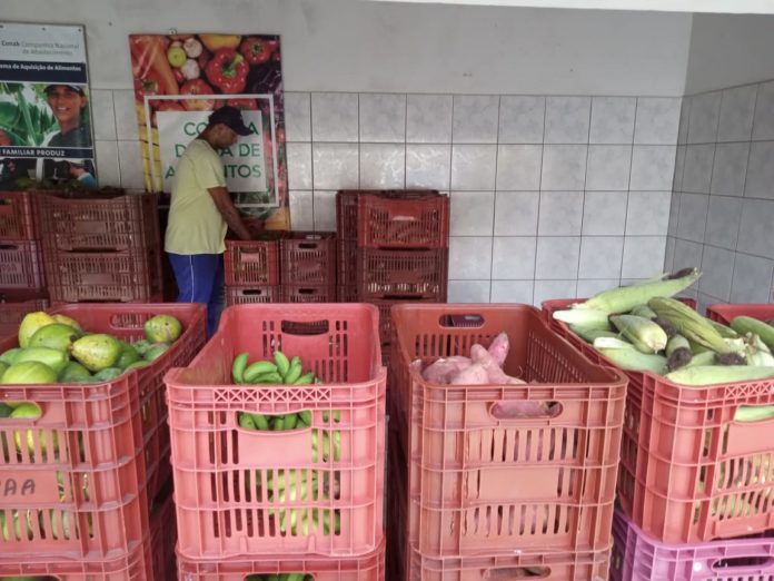 Prefeitura de Nova Venécia Entrega Alimentos do Programa de Aquisição de Alimentos