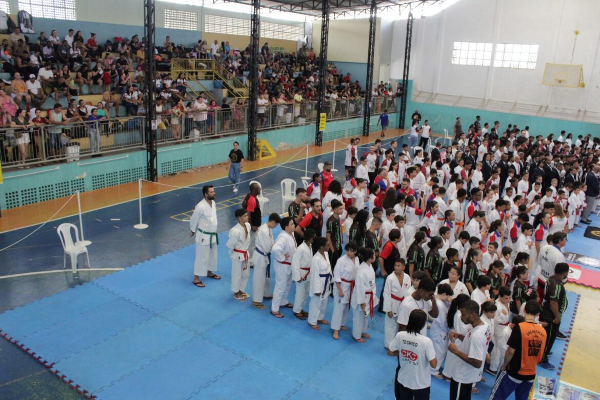 Abertura do Estadual de Karatê em Jaguaré Conta com a Presença de Mais de 300 Atletas