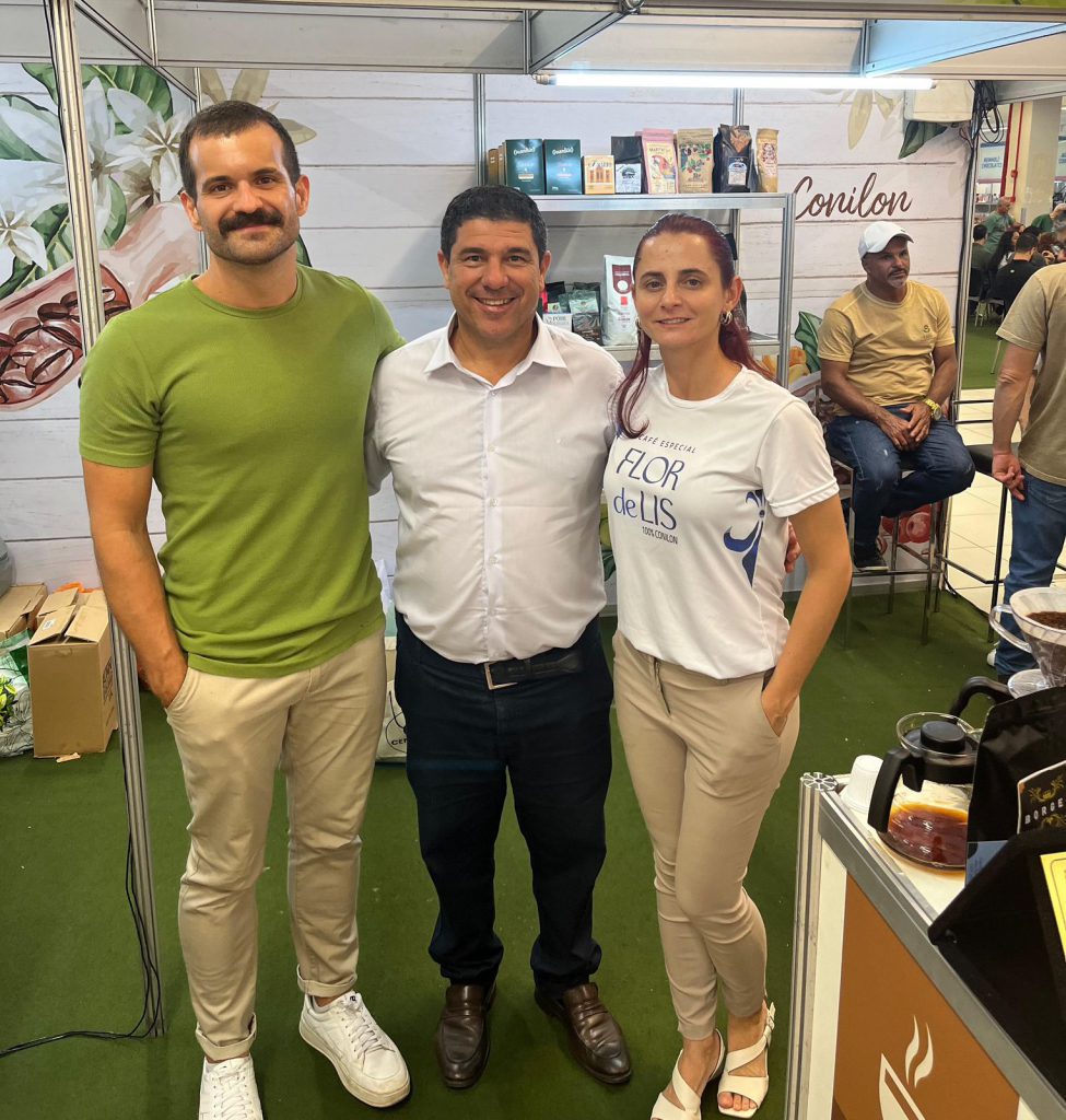 Representantes da Secretaria de Agricultura de Linhares participam ativamente da Semana Nacional do Café