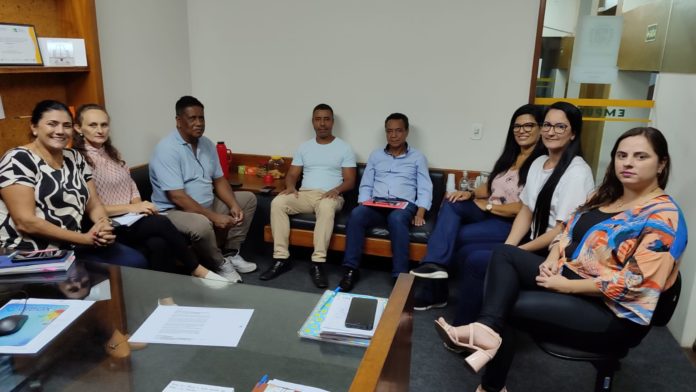 Secretaria de Desenvolvimento Econômico de Nova Venécia se Encontra com Representantes da Setades