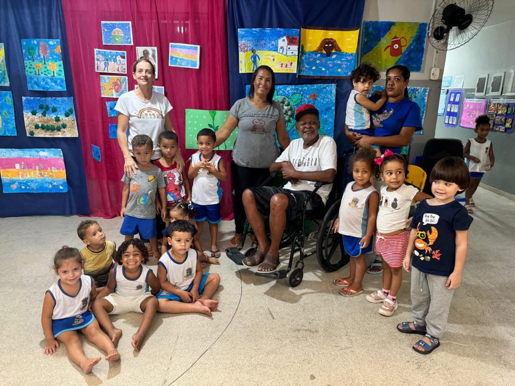 Obras do artista plástico Luiz Natal são retratadas em projeto de escola do bairro Canivete