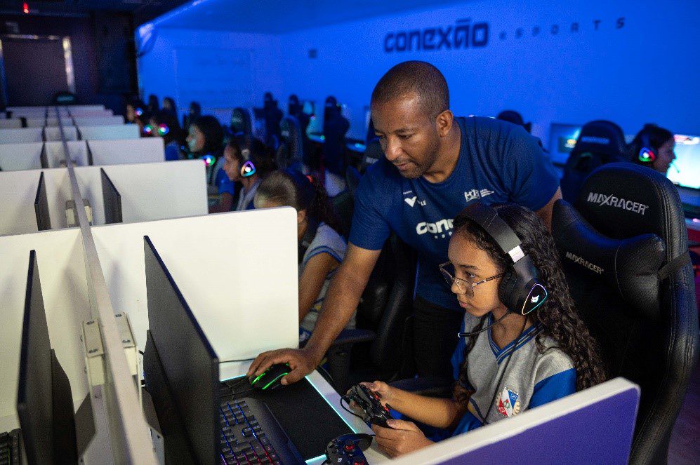 Colatina recebe Carreta Gamer com acesso a jogos gratuitos