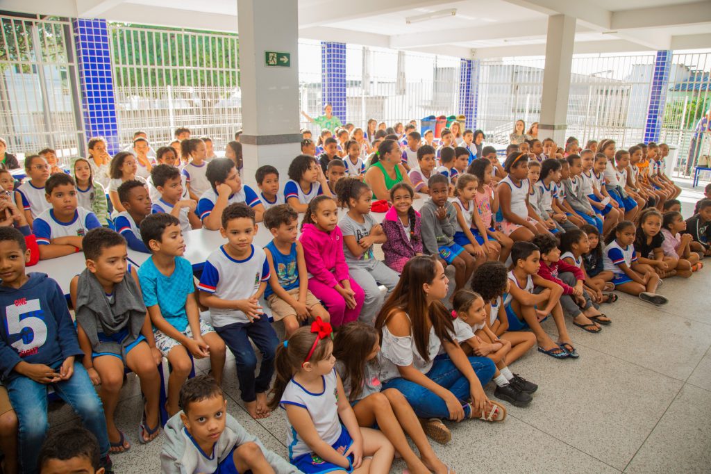 Projeto que combina tecnologia e preservação ambiental é apresentado a estudantes de escola do Interlagos, em Linhares