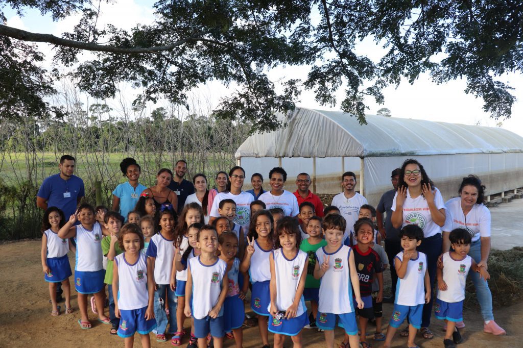 Alunos de Bebedouro Exploram Educação Ambiental em Visita a Empresa de Linhares