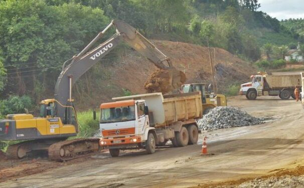 Obras da Rodovia ES-230 entre Vila Valério e Jaguaré estão adiantadas