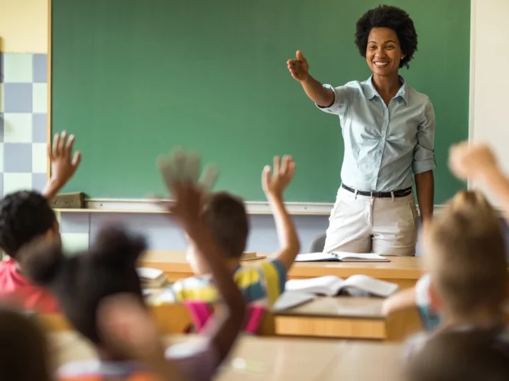 A Secretaria de Educação realiza concurso de remoção para profissionais do magistério