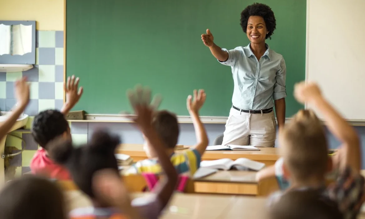 A Secretaria de Educação realiza concurso de remoção para profissionais do magistério