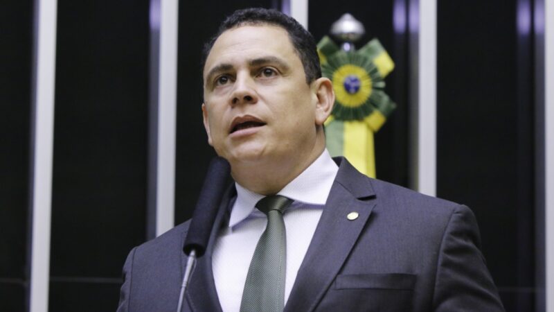 Deputado Da Vitória apresenta Projeto de Lei para aumentar o número de funcionários por MEI